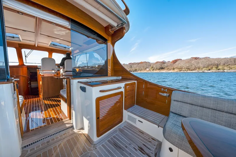 Slide: The Image of Cockpit Amenity - 9