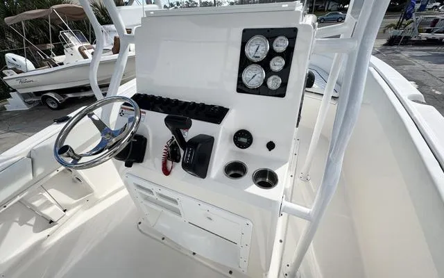 Slide: The Image of Clearwater 2200CC 2024 - 18