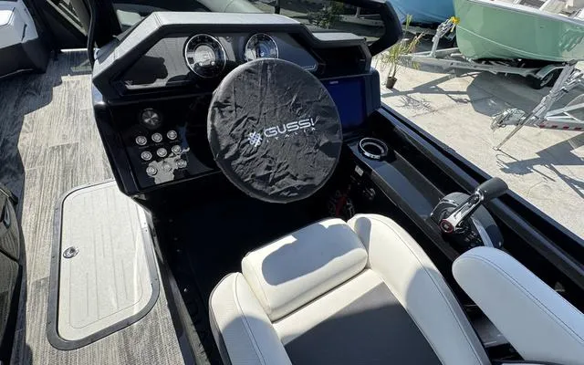 Slide: The Image of Viaggio Diamante 24UW 2025 - 22