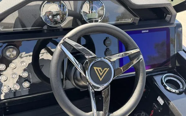 Slide: The Image of Viaggio Diamante 24UW 2025 - 23