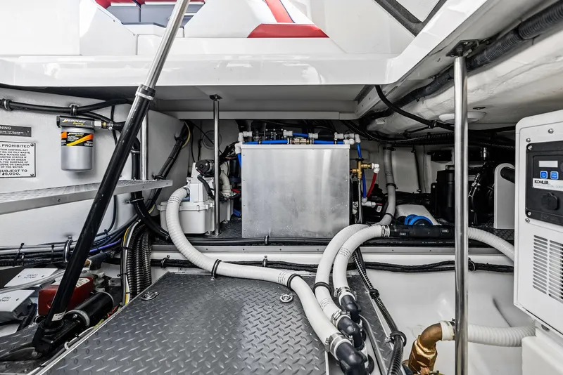 Slide: The Image of Formula 430 Super Sport Crossover 2023 - 50