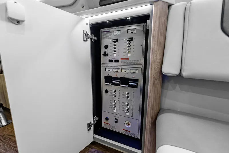 Slide: The Image of Formula 430 Super Sport Crossover 2023 - 51