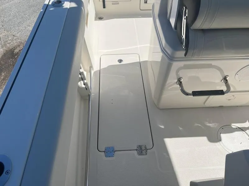 Slide: The Image of Sailfish 27' CC 2023 - 10