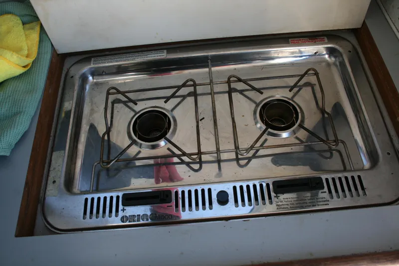 Slide: The Image of Stainless steel two-burner stove on 1992 Sea Sport Sea Master 2700 boat. - 8
