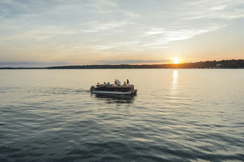 Slide: The Image of Harris 230 CRUISER 2025 - 20