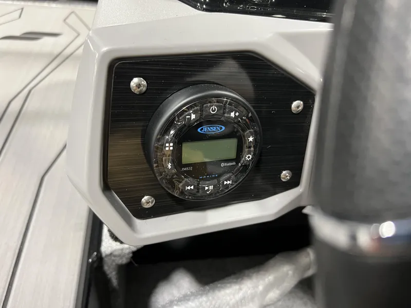 Slide: The Image of Starcraft Delta 188 DC Pro 2025 - 5