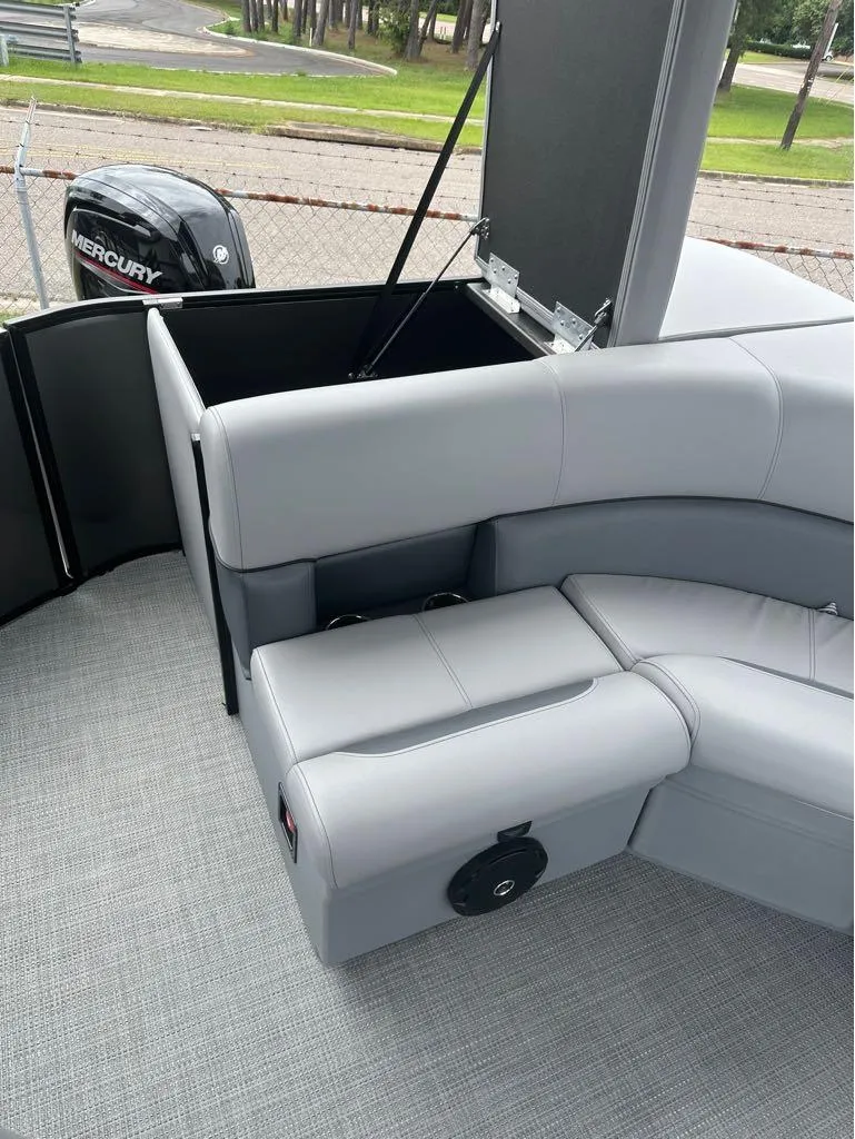 Slide: The Image of Bentley Pontoons Legacy Cruise 200 2025 - 4