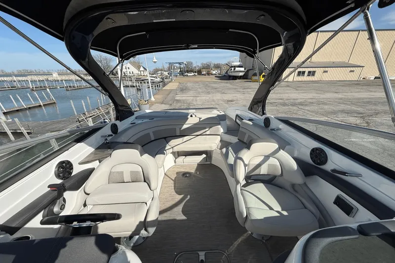 Slide: The Image of Rinker QX26 2017 - 6