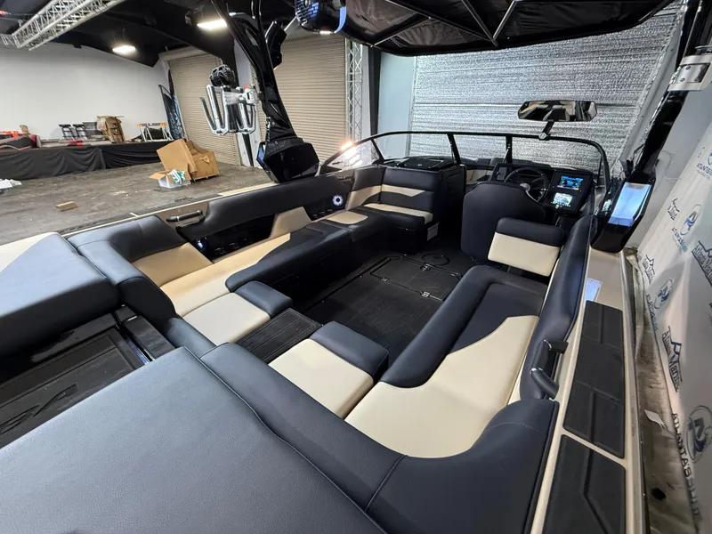 Slide: The Image of Moomba Mojo 2025 - 19