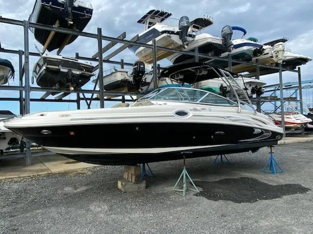 Slide: The Image of Sea Ray 270 Sundeck 2006 - 59