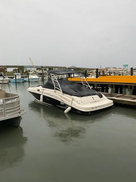 Slide: The Image of Sea Ray 270 Sundeck 2006 - 60