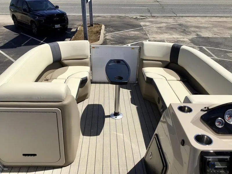 Slide: The Image of SunCatcher Select 22RC 2025 - 40