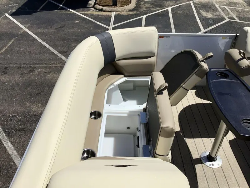 Slide: The Image of SunCatcher Select 22RC 2025 - 47