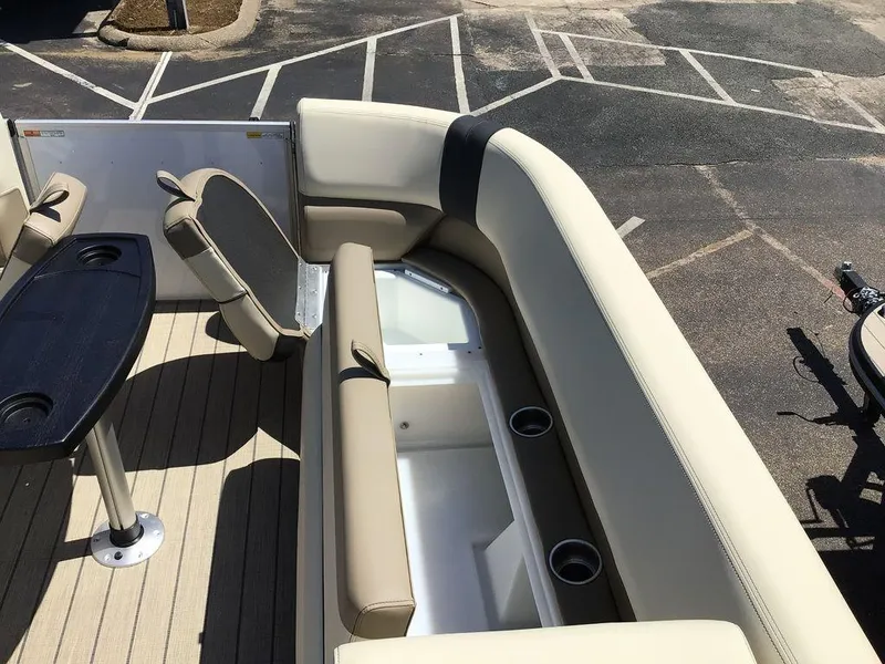 Slide: The Image of SunCatcher Select 22RC 2025 - 49