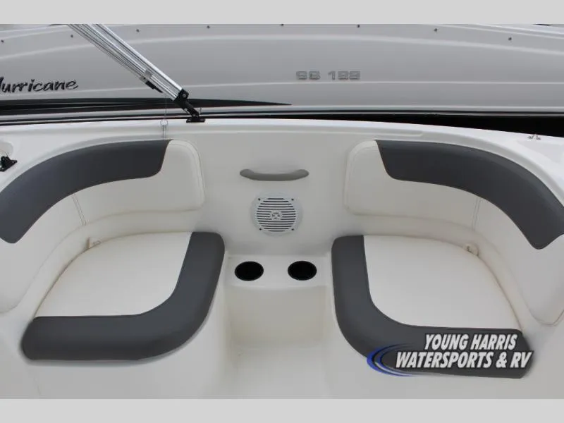 Slide: The Image of Bayliner Element E18 2025 - 8