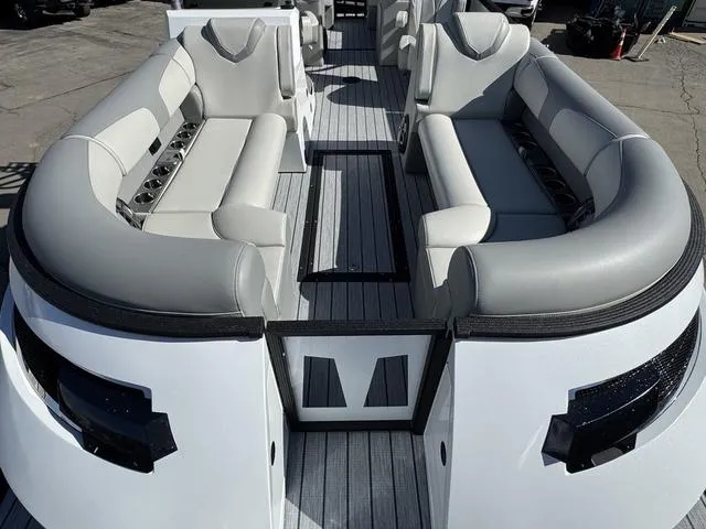 Slide: The Image of Montara 25' SURF BOSS 2.0 CWDH 2025 - 13