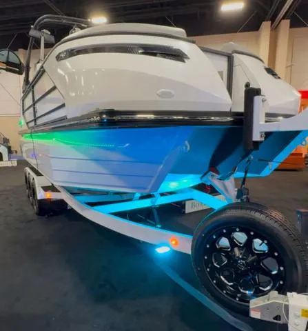 Slide: The Image of Montara 25' SURF BOSS 2.0 CWDH 2025 - 28