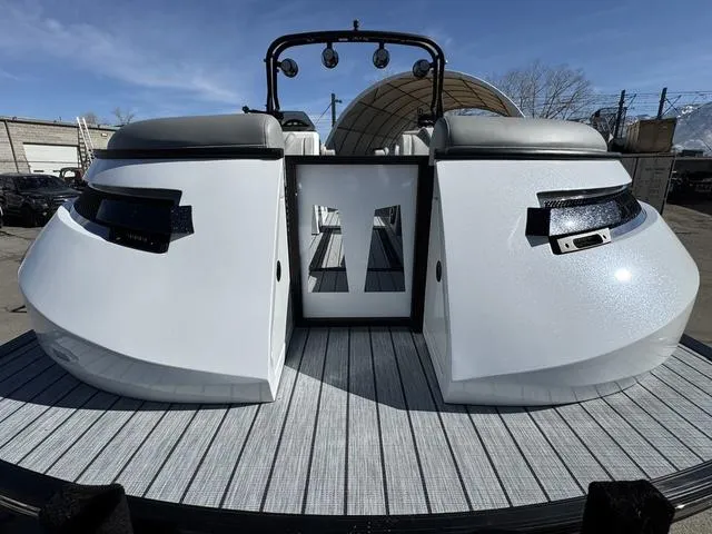 Slide: The Image of Montara 25' SURF BOSS 2.0 CWDH 2025 - 7