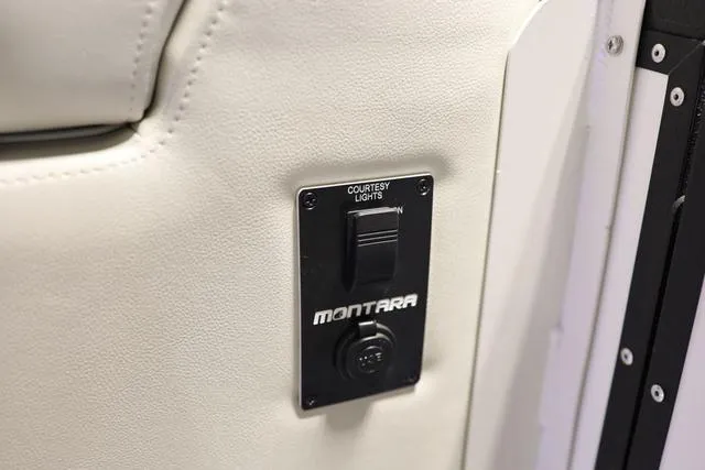 Slide: The Image of Montara 25' SURF BOSS 2.0 SL 2025 - 24