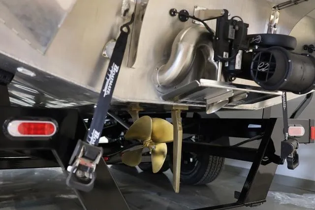 Slide: The Image of Montara 25' SURF BOSS 2.0 SL 2025 - 34