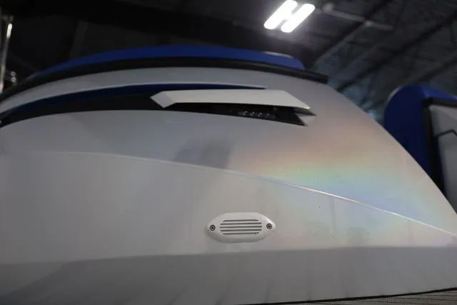 Slide: The Image of Montara 25' SURF BOSS 2.0 SL 2025 - 4