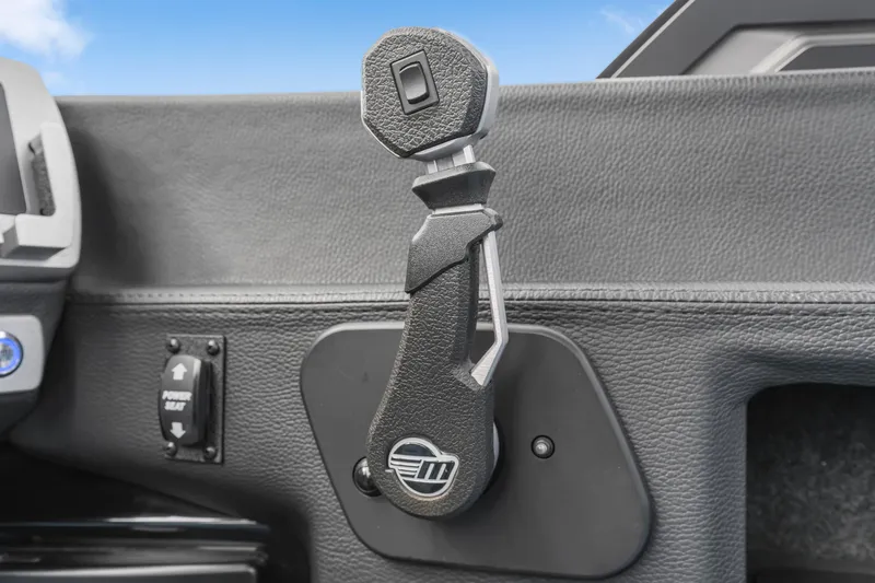 Slide: The Image of Throttle control of 2021 Malibu Wakesetter 25 LSV boat, featuring sleek design and functionality. - 21