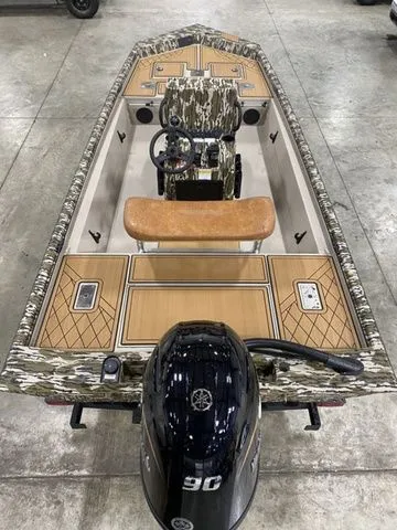 Slide: The Image of Avid 18 Rogue CC 2025 - 16