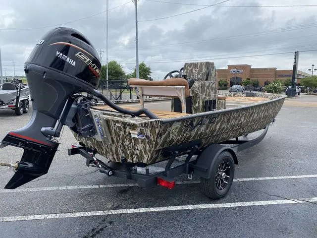 Slide: The Image of Avid 18 Rogue CC 2025 - 5