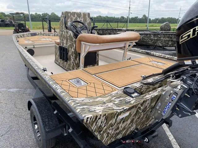 Slide: The Image of Avid 18 Rogue CC 2025 - 7