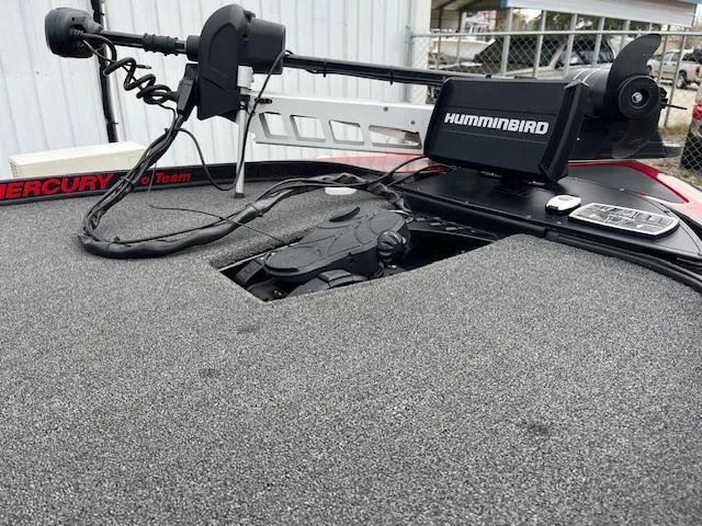 Slide: The Image of 2018 Nitro Z21 DC boat deck with Humminbird fish finder and trolling motor. - 8