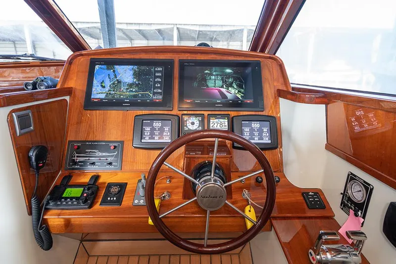 Slide: The Image of Helm station view 2 - 19