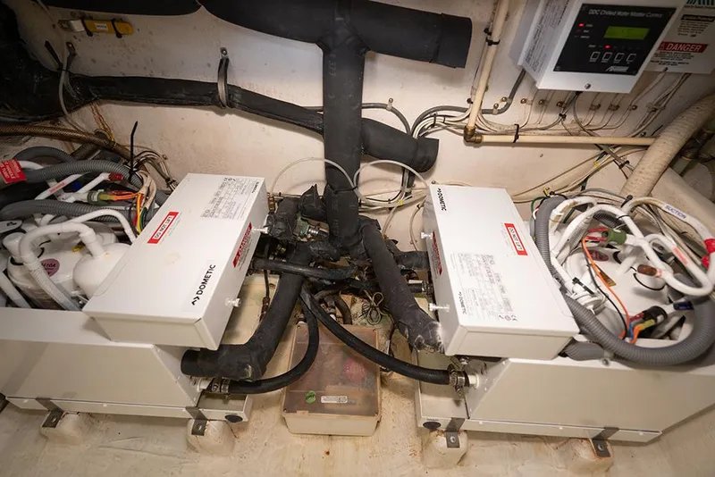 Slide: The Image of Engine room view 3 - 40