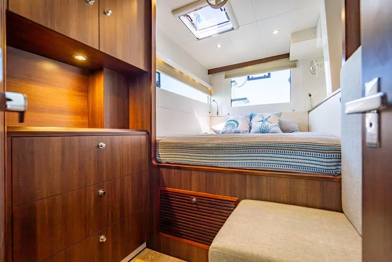 Slide: The Image of HH Catamarans 50 2020 - 18