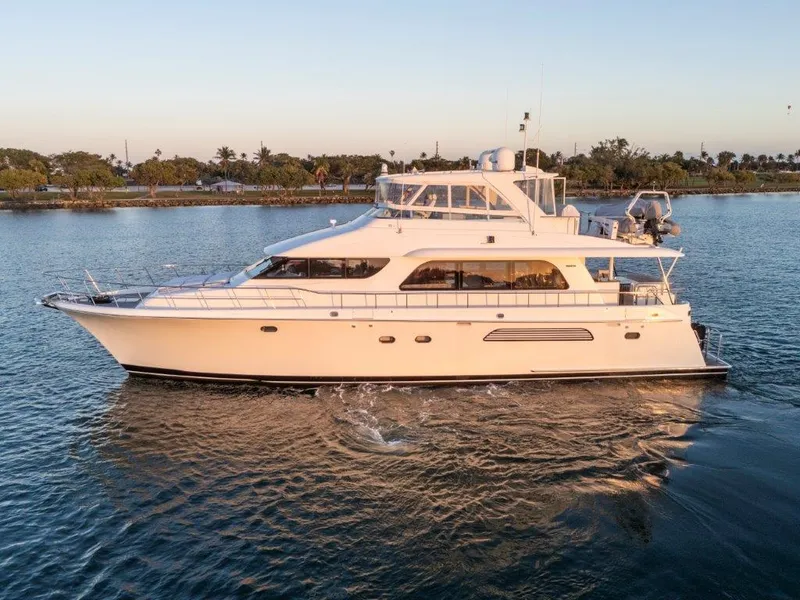 Slide: The Image of Cheoy Lee Motoryacht 2006 - 55