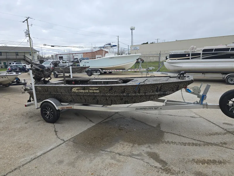 Slide: The Image of Pro-Drive 1748 SBX TD Edition 2025 - 5