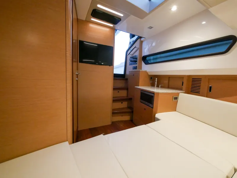 Slide: The Image of Interior of 2020 Ocean Alexander 45 Divergence Sport yacht with modern amenities. - 26