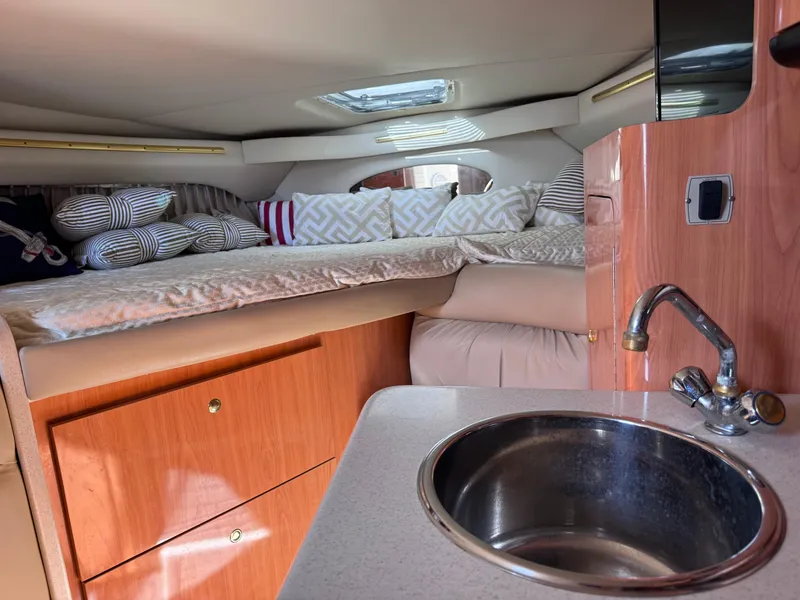 Slide: The Image of Regal Commodore 322 1999 - 68