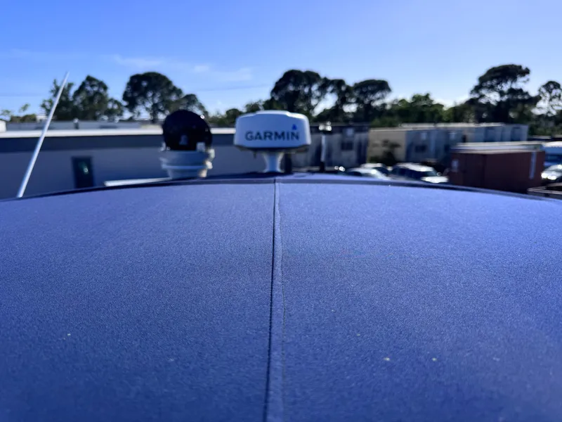 Slide: The Image of Regal Commodore 322 1999 - 84