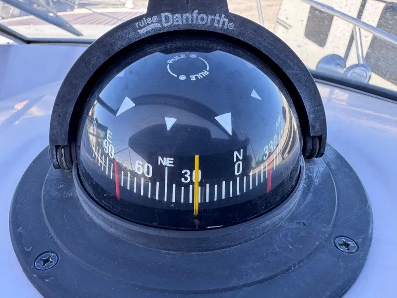 Slide: The Image of Regal Commodore 322 1999 - 88