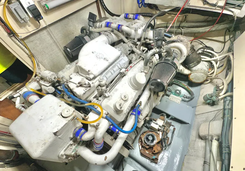 Slide: The Image of Hatteras 53 Motor Yacht 1978 - 101