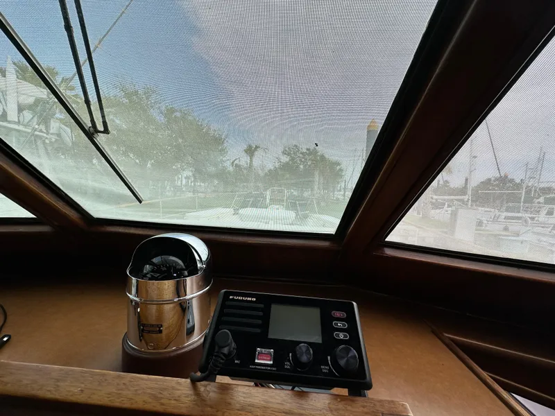 Slide: The Image of Hatteras 53 Motor Yacht 1978 - 51