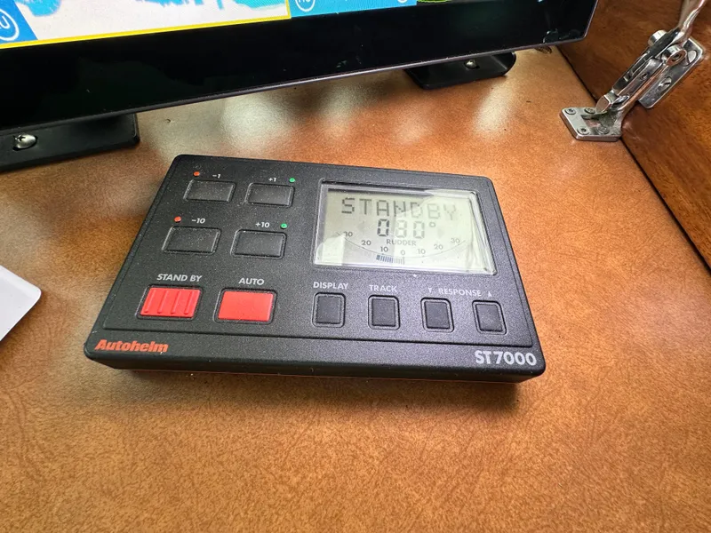 Slide: The Image of Hatteras 53 Motor Yacht 1978 - 54