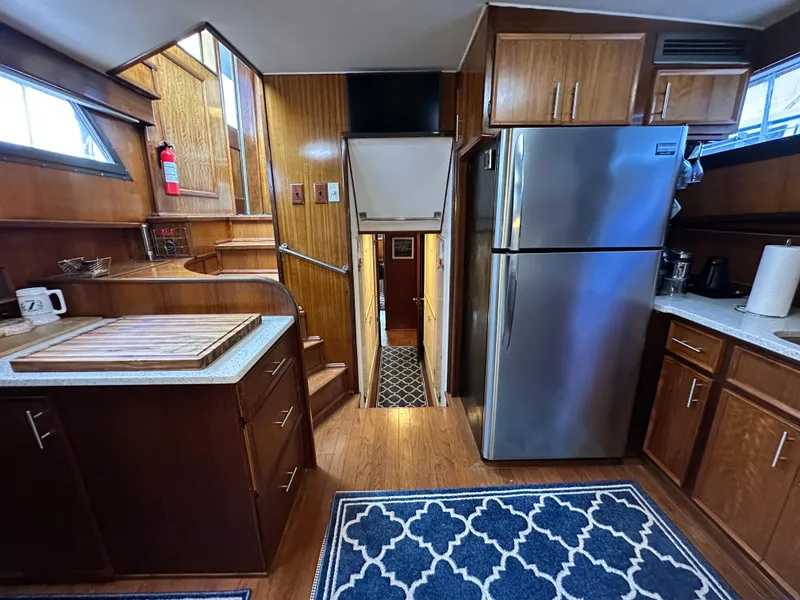 Slide: The Image of Hatteras 53 Motor Yacht 1978 - 63