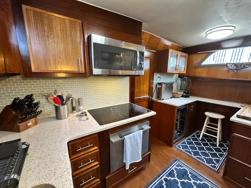 Slide: The Image of Hatteras 53 Motor Yacht 1978 - 64