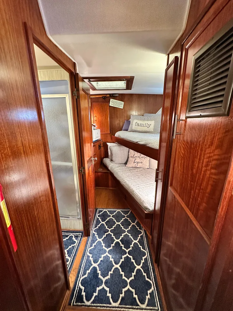 Slide: The Image of Hatteras 53 Motor Yacht 1978 - 66