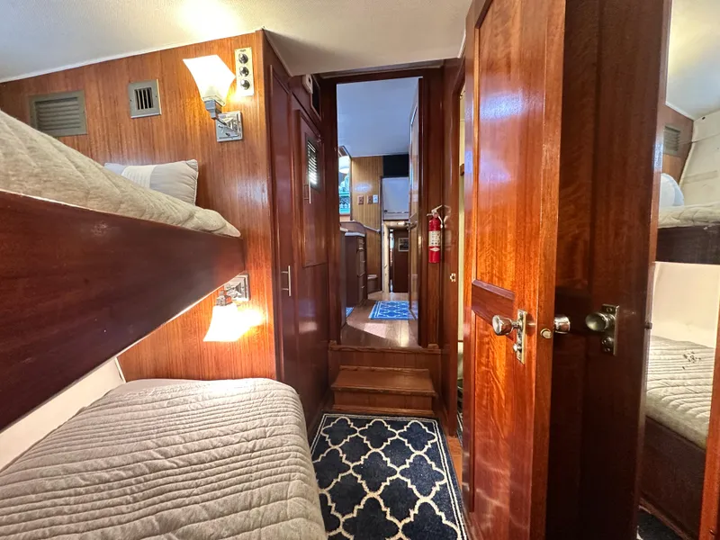 Slide: The Image of Hatteras 53 Motor Yacht 1978 - 72