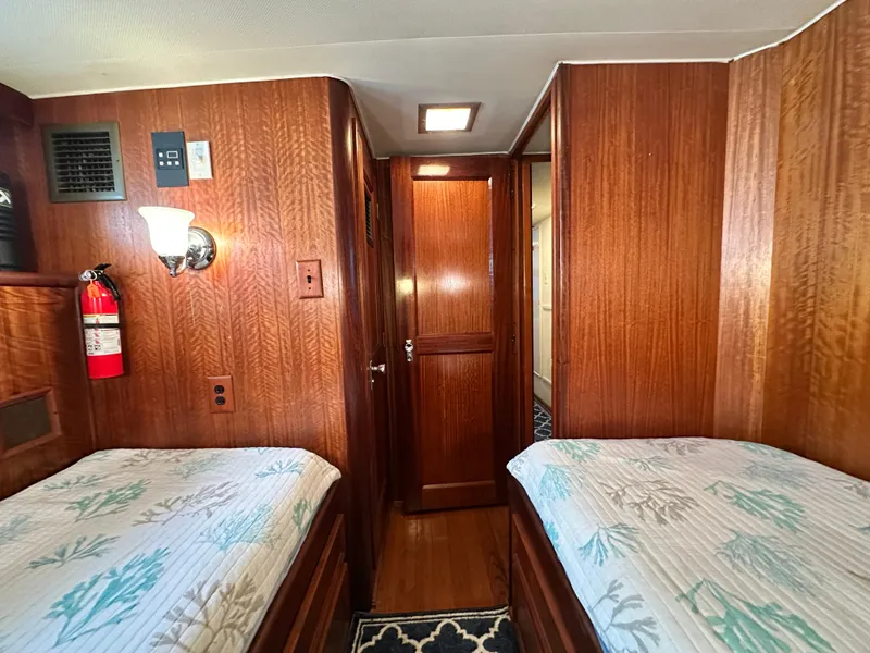 Slide: The Image of Hatteras 53 Motor Yacht 1978 - 79