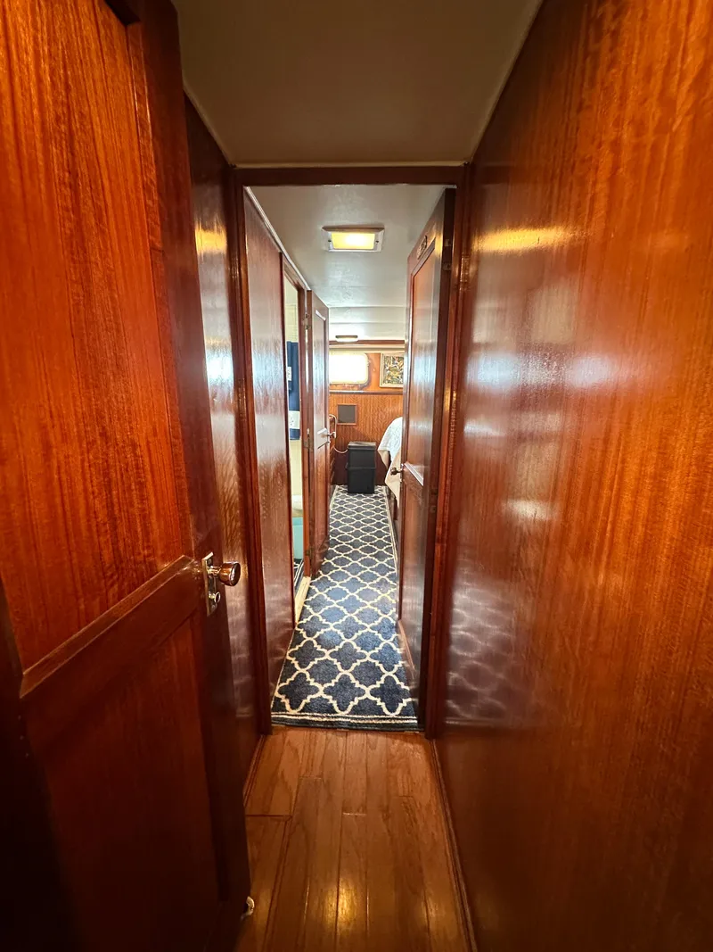 Slide: The Image of Hatteras 53 Motor Yacht 1978 - 84