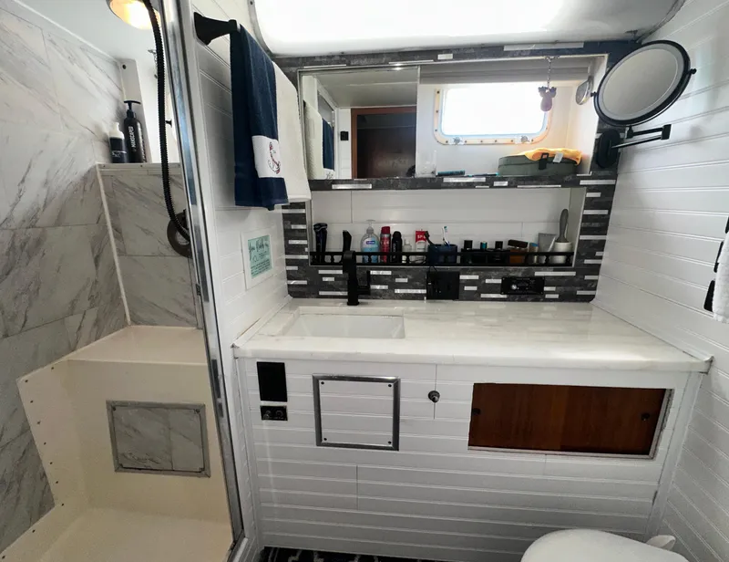 Slide: The Image of Hatteras 53 Motor Yacht 1978 - 86