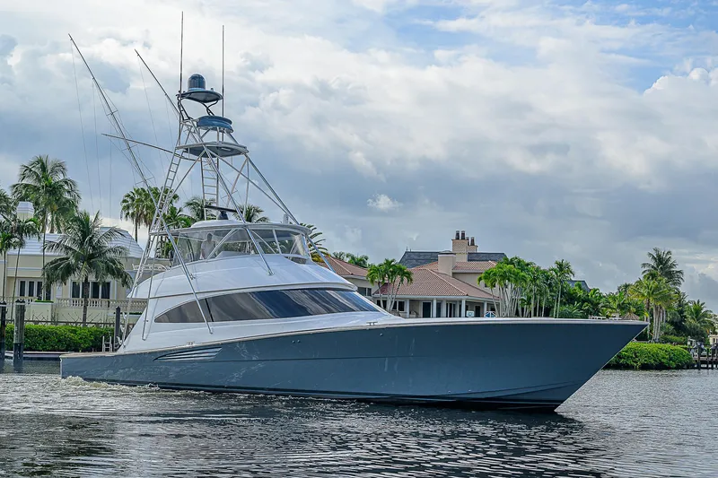 Slide: The Image of Viking 72 Convertible 2024 - 74